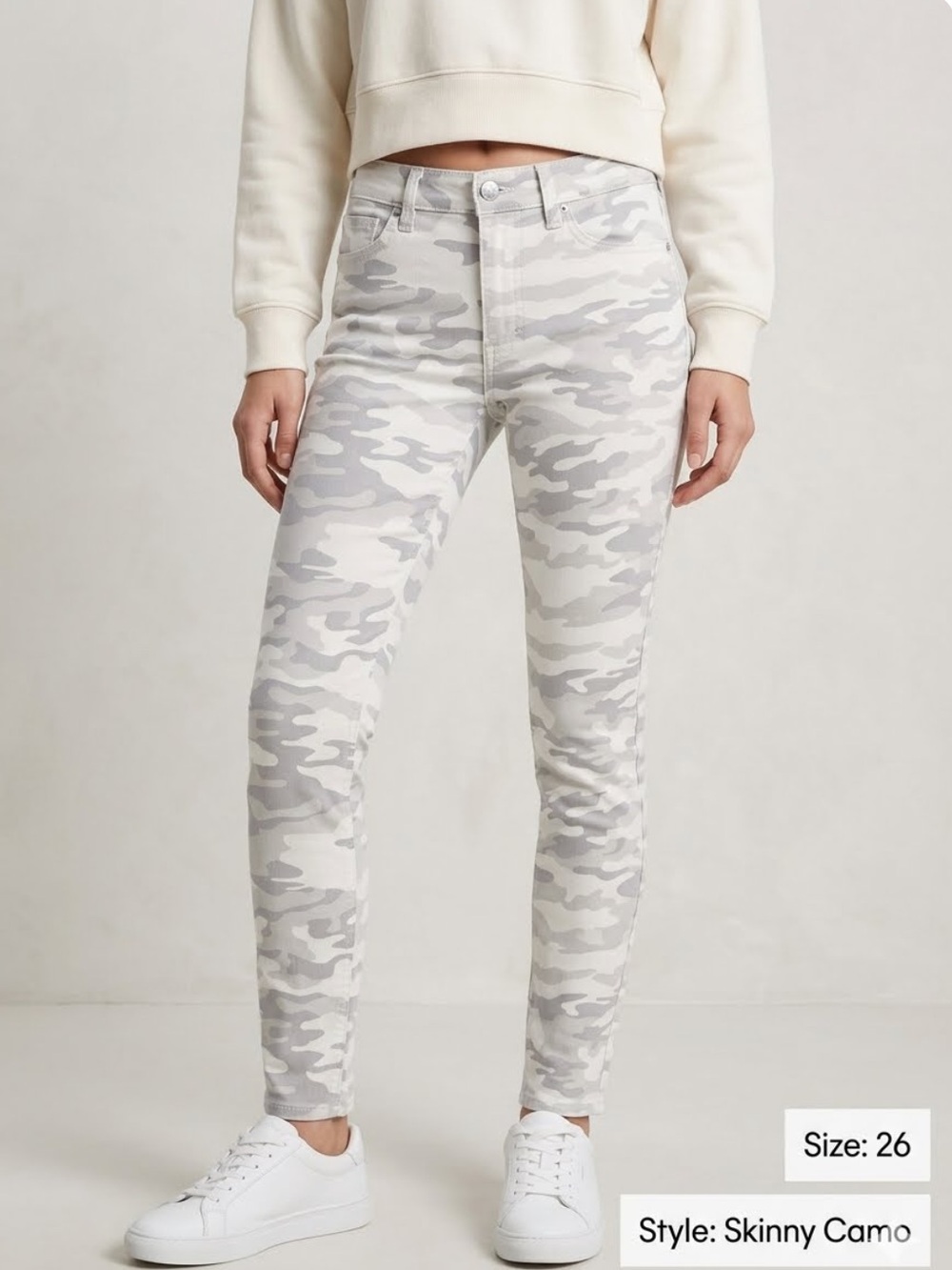 Calvin Klein Jeans Women's Gray & White Camo Skinny Jeans